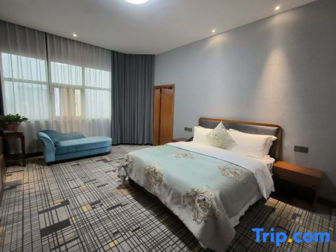 Family Suite with city view