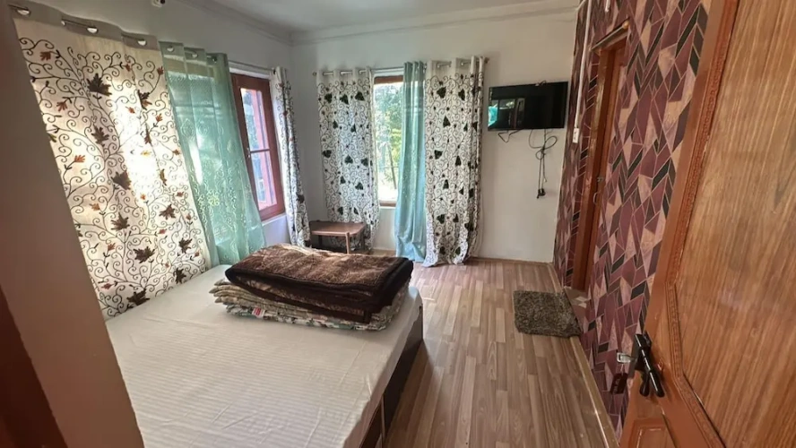 Comfort room