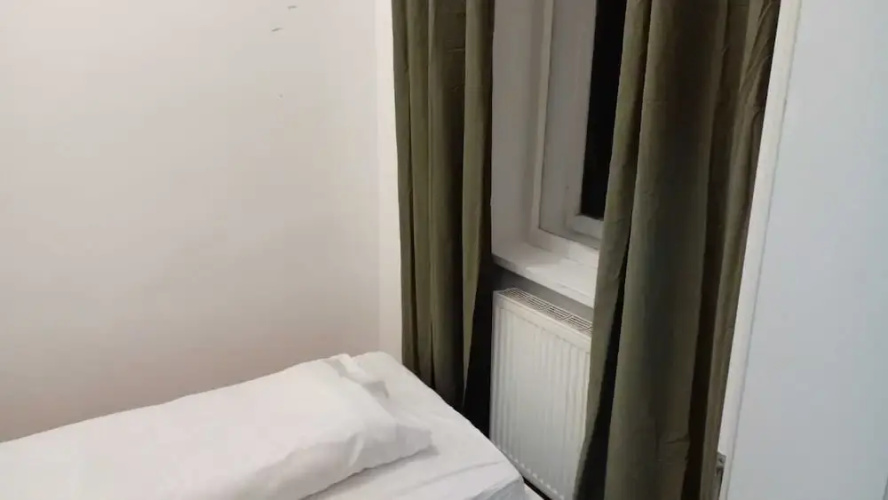 Bright 2BR Stay Close to Stadthalle
