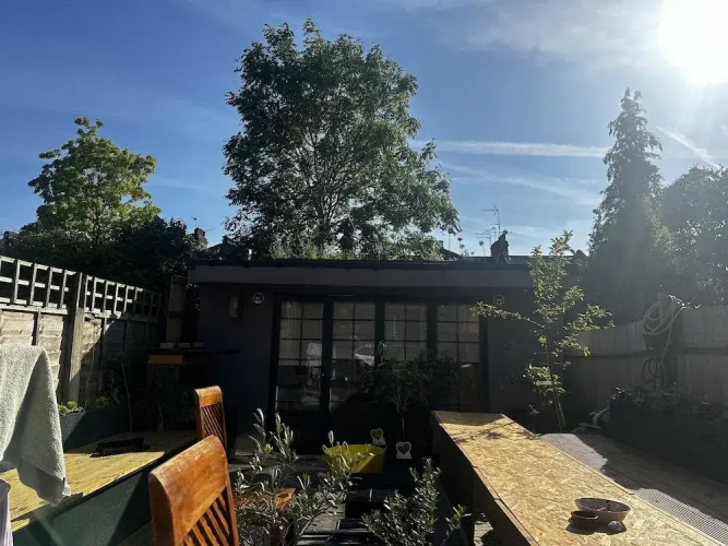 Inviting 1-bed Studio in London