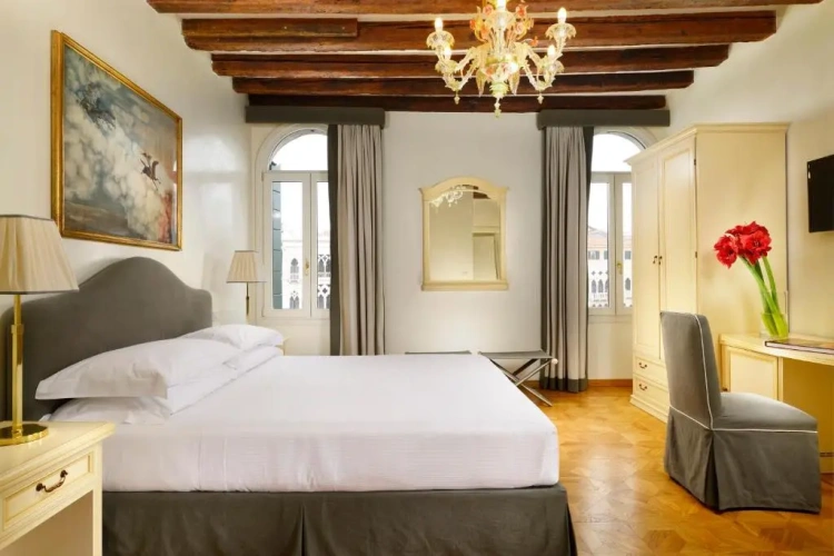 2 Bedrooms Deluxe Apartment