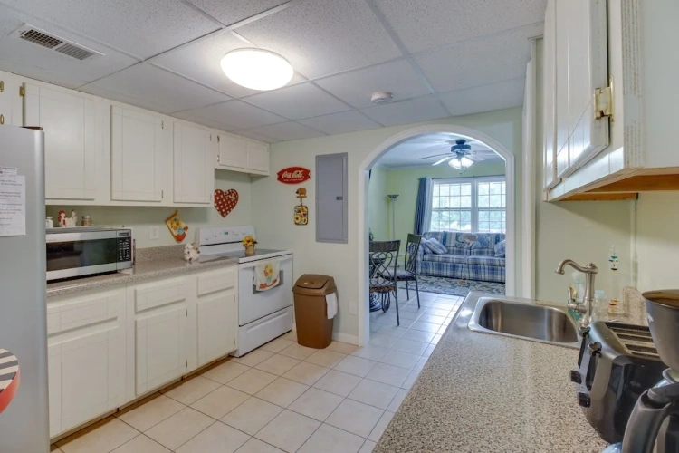2 Bedrooms Cottage