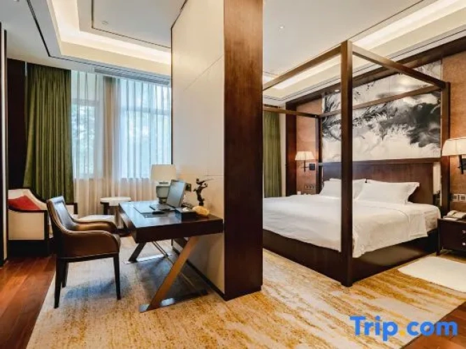 2 Bedrooms Suite