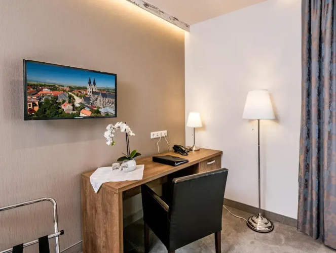 Hotel Allegro