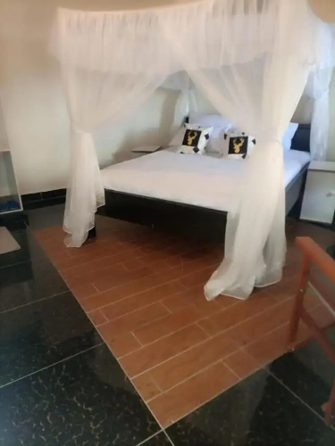 Oloirien Hotel & Resort