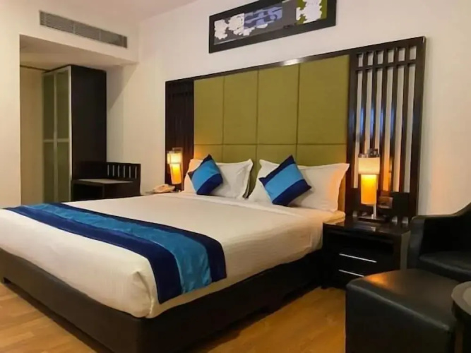 Ebony Boutique Hotel