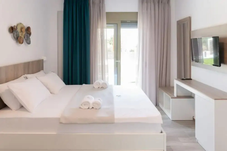 Oliva Suites