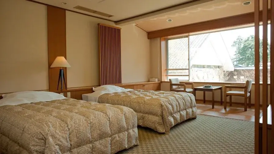 Standard Twin room with garden view