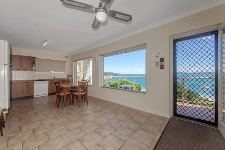 Quarterdeck, Unit 3/12 Magnus Street