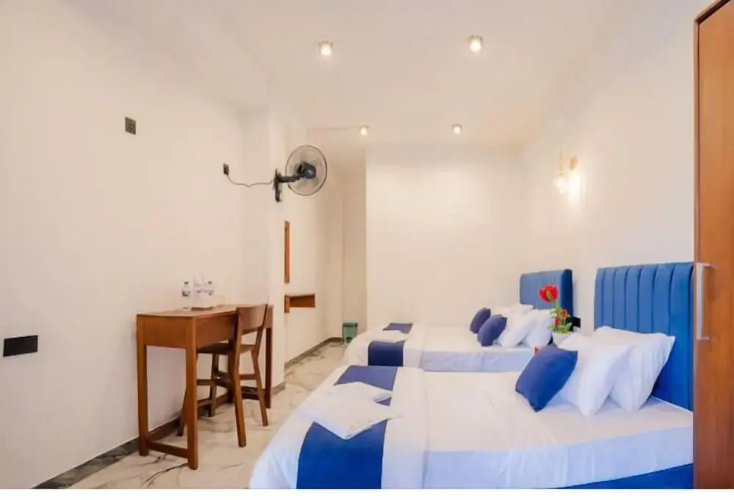 Fogy Ella Hotel