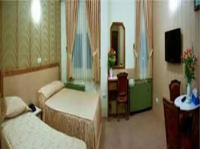 Aryo Barzan Hotel
