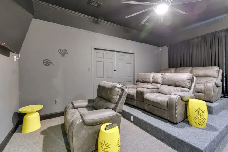 Stunning Baton Rouge Home w/ Pool: Near Lsu!