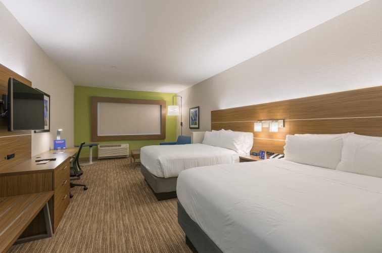 Quadruple Suite