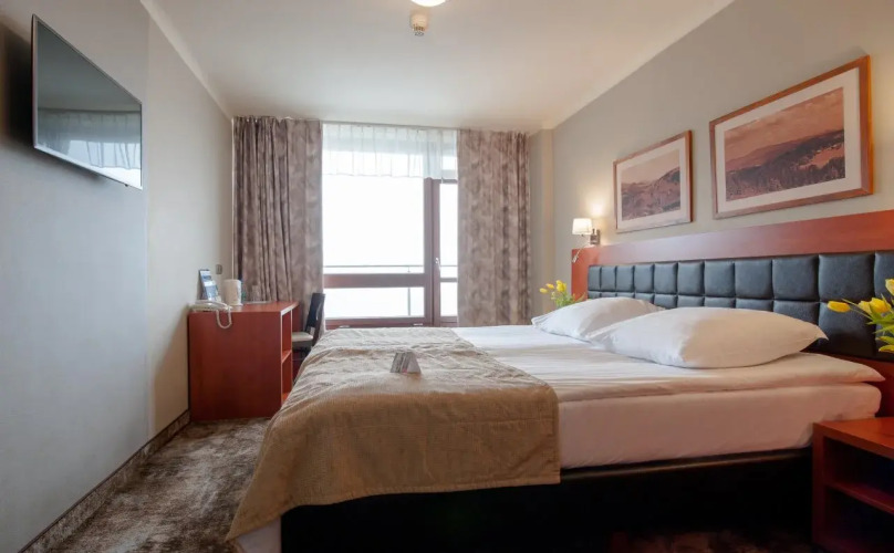 Hotel Diament UstronOver view