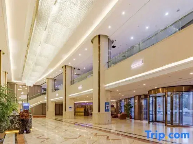 Yigang Jinma Hotel