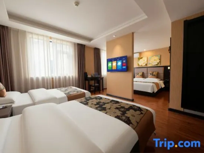 Business Quadruple Family Suite