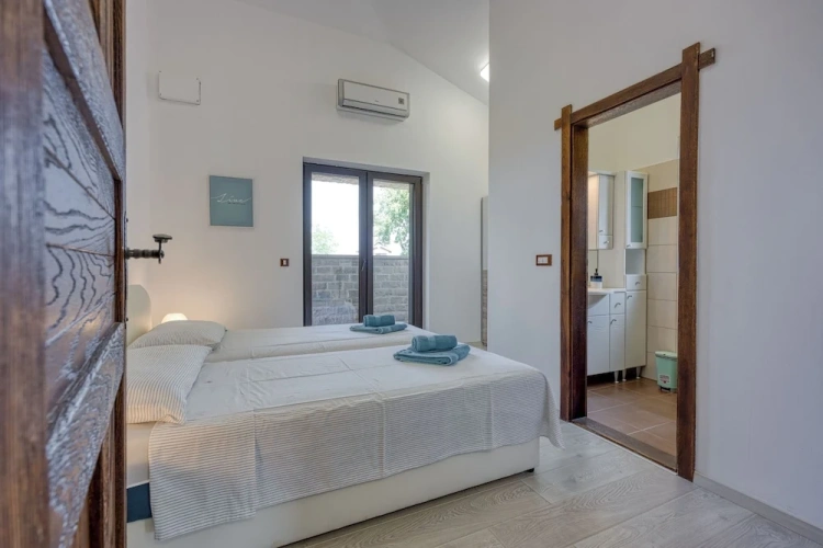 Standard Villa