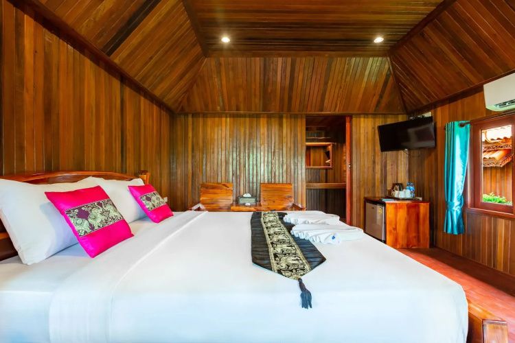 Diamond Beach Resort