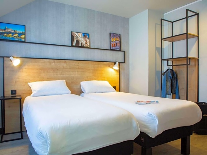 Standard Double room with view