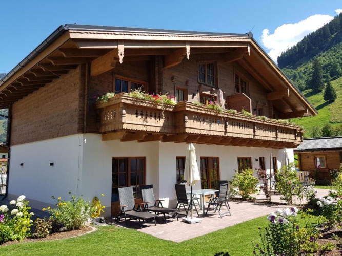 2 Bedrooms Double Apartment