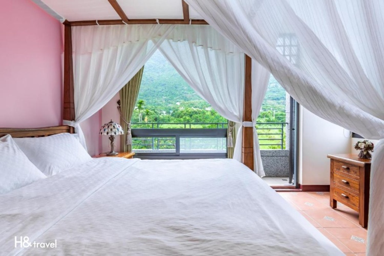 Superior Double room with balcony and with view