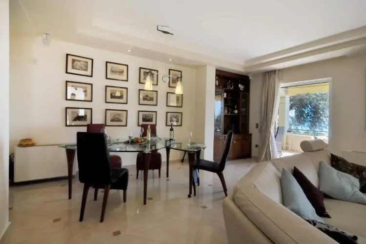 Villa Iris