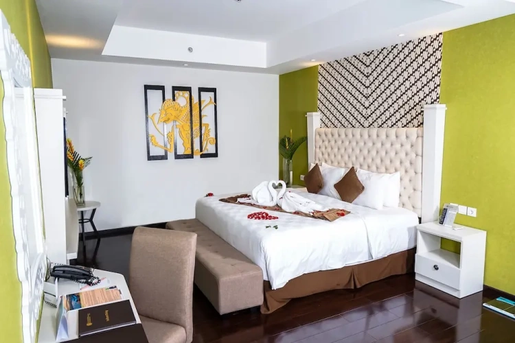 Executive Suite