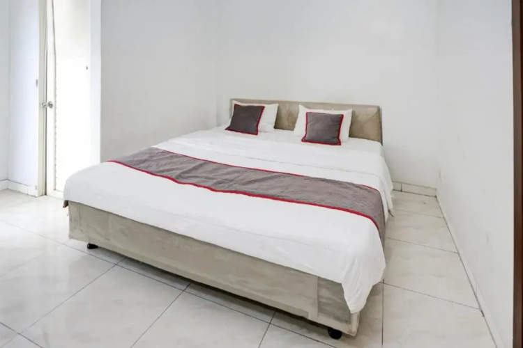 Sky Airlines Guesthouse