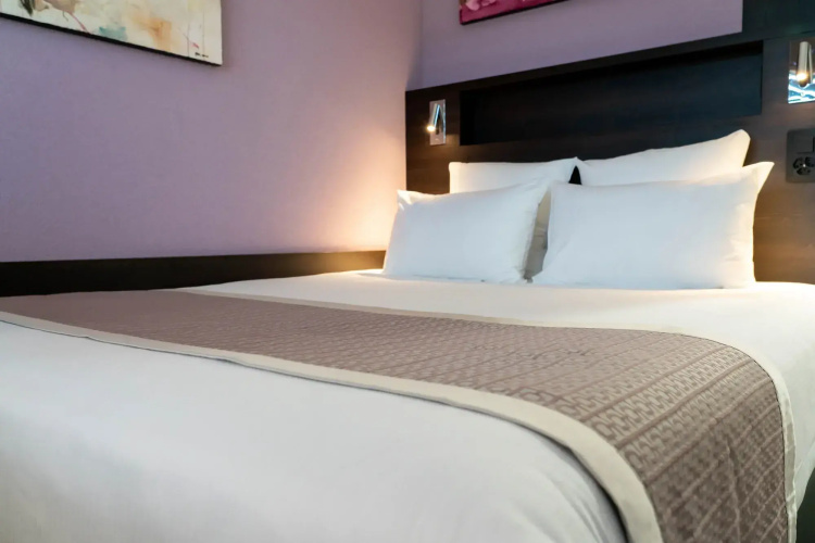 Nash Pratik Hotel