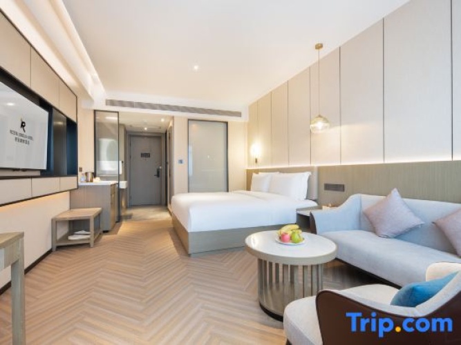 Luxury Twin room with city view
