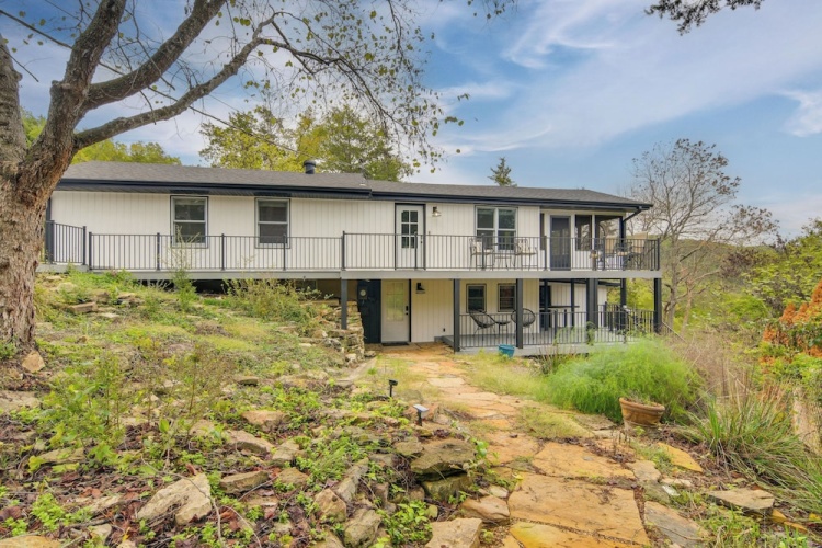 2 Bedrooms Cottage