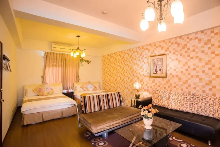 Lifestory Hostel
