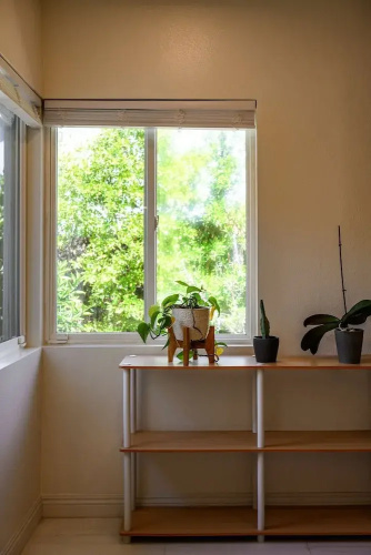 Private Room With Shared Bathroom