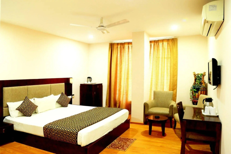 Hotel Royal Palm - A Budget Hotel in Udaipur