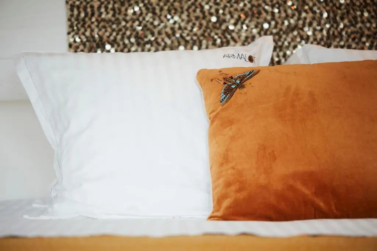 B&B Armalot by Julia