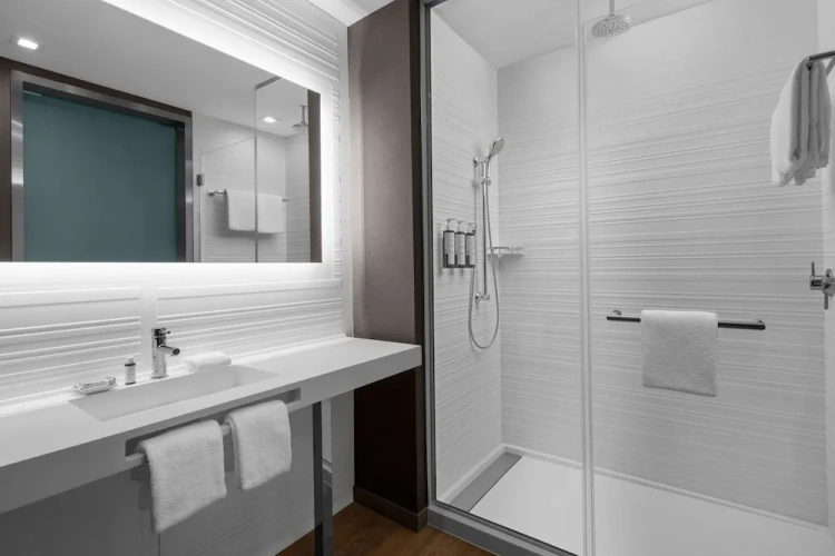 Standard Quadruple room with balcony