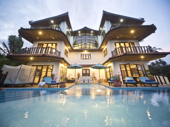 4 Bedrooms Presidential Villa