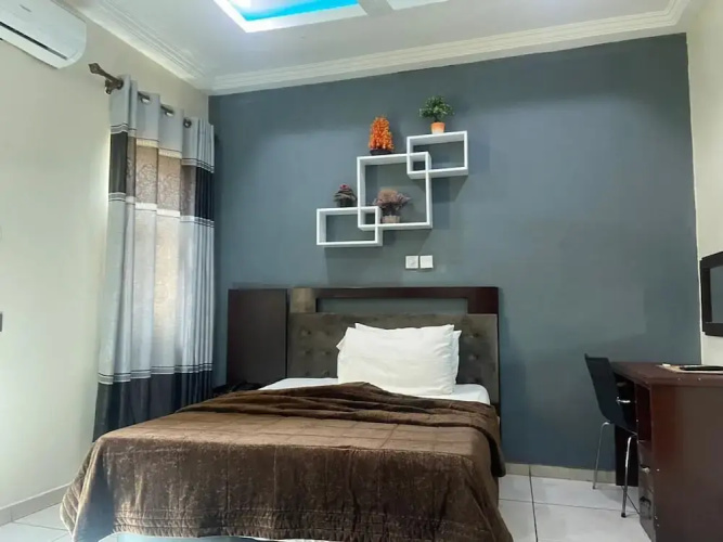 Ultimate Hotel