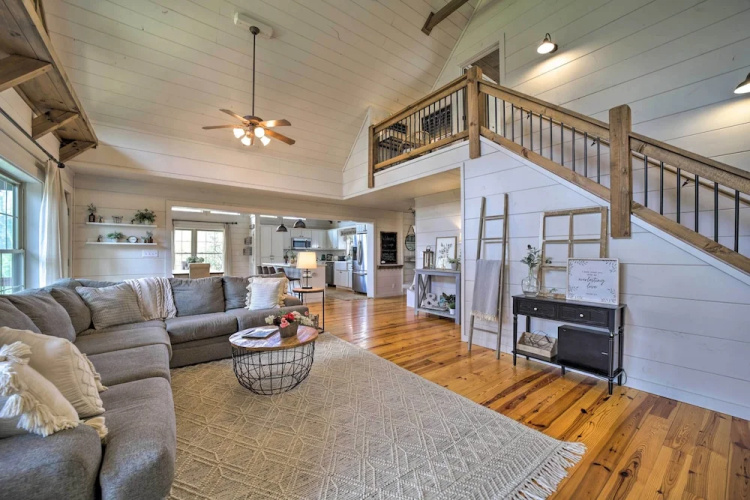 Deck + Fire Pits: Lake Toxaway Getaway!