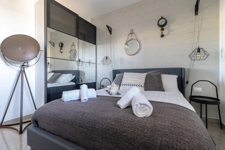 2 Bedrooms Deluxe Apartment