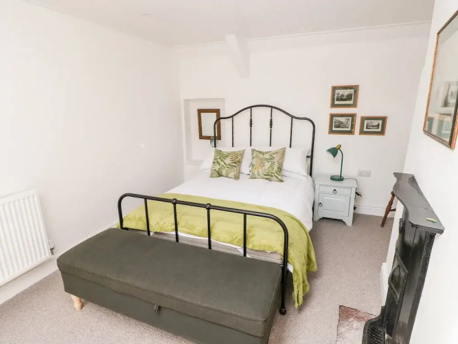 10 Westgate Hill