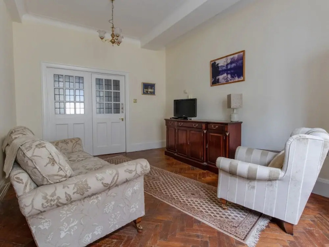 Watersmeet Apartment