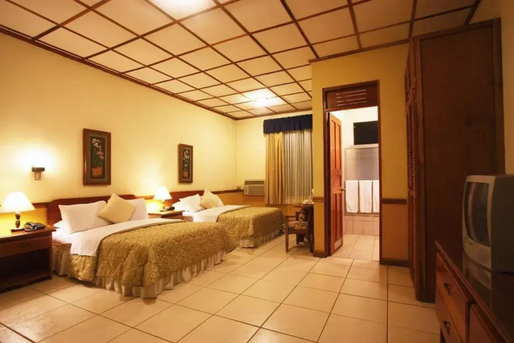 Adventure Inn