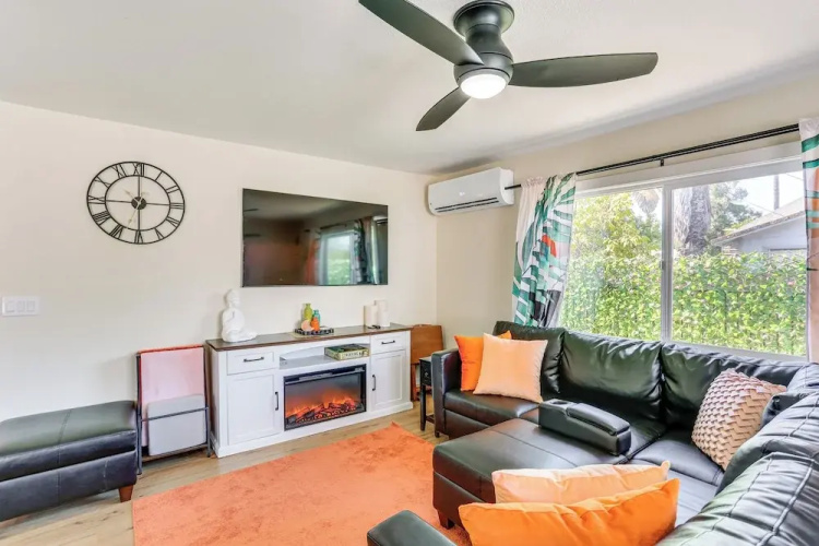 Walkable & Bright Bungalow in Dtwn Redding!