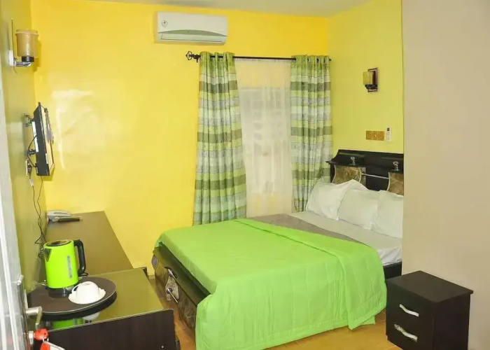 De Revelation Hotel