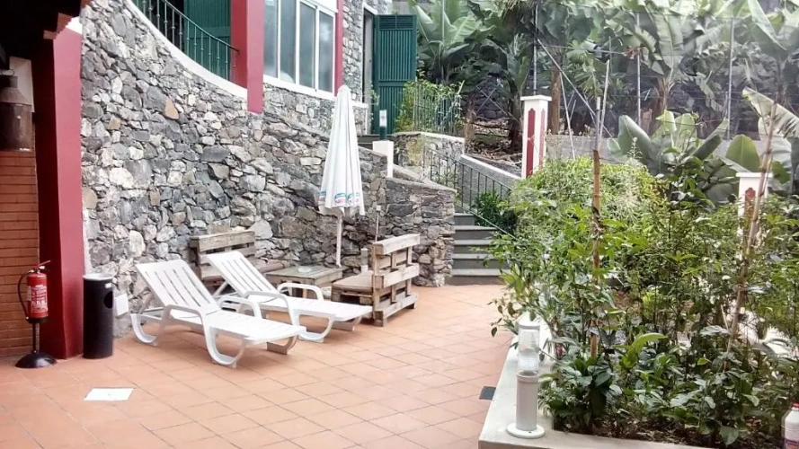 Deluxe Studio