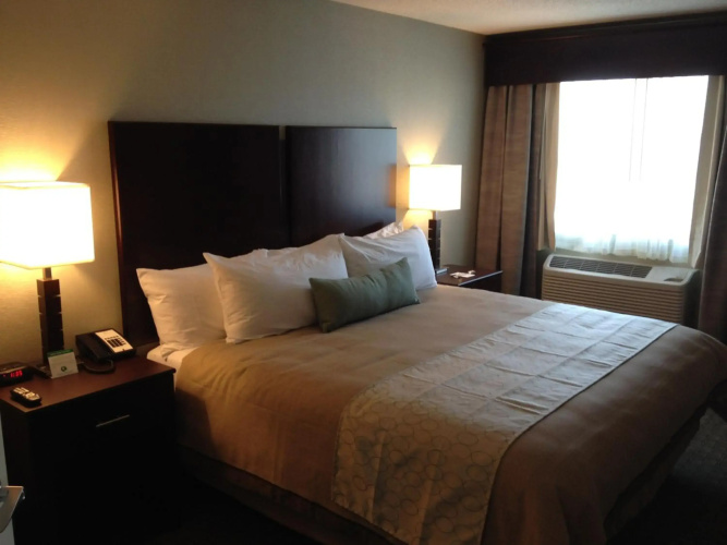 GrandStay Hotel & Suites