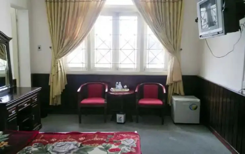 Huerailwayhotel