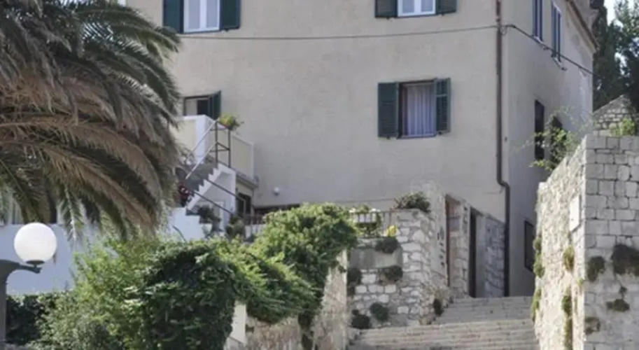 Guest House Sobe Kalocira