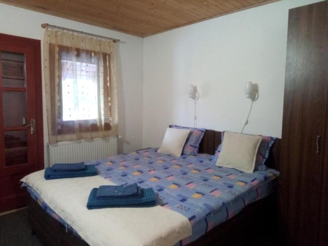 6 Bedrooms Cottage